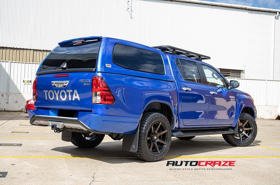 TOYOTA HILUX 4WD AVALANCHE MACHINED FACE MATTE BLACK DARK TINT
